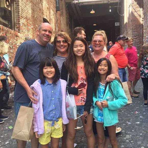 Meet your Posher, Gigi - Picture 1 of 1